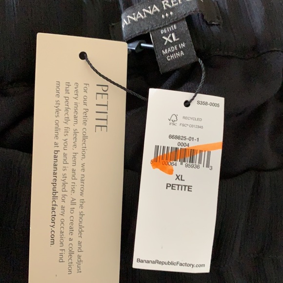 NWT Banana Republic black skirt - Picture 3 of 4